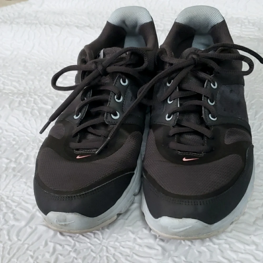 Nike women free